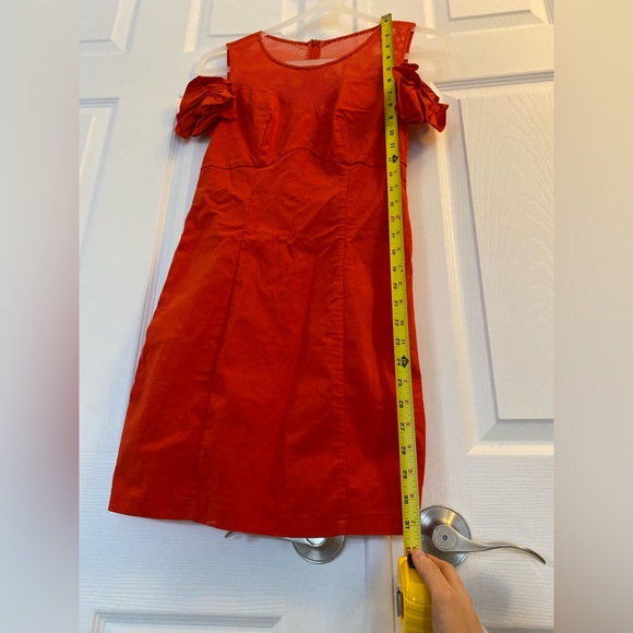 Beautiful dress - Picture 4 of 4